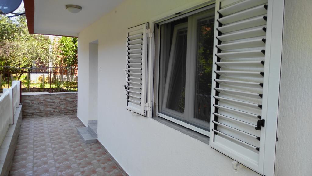 Badza Apartment Kotor Luaran gambar