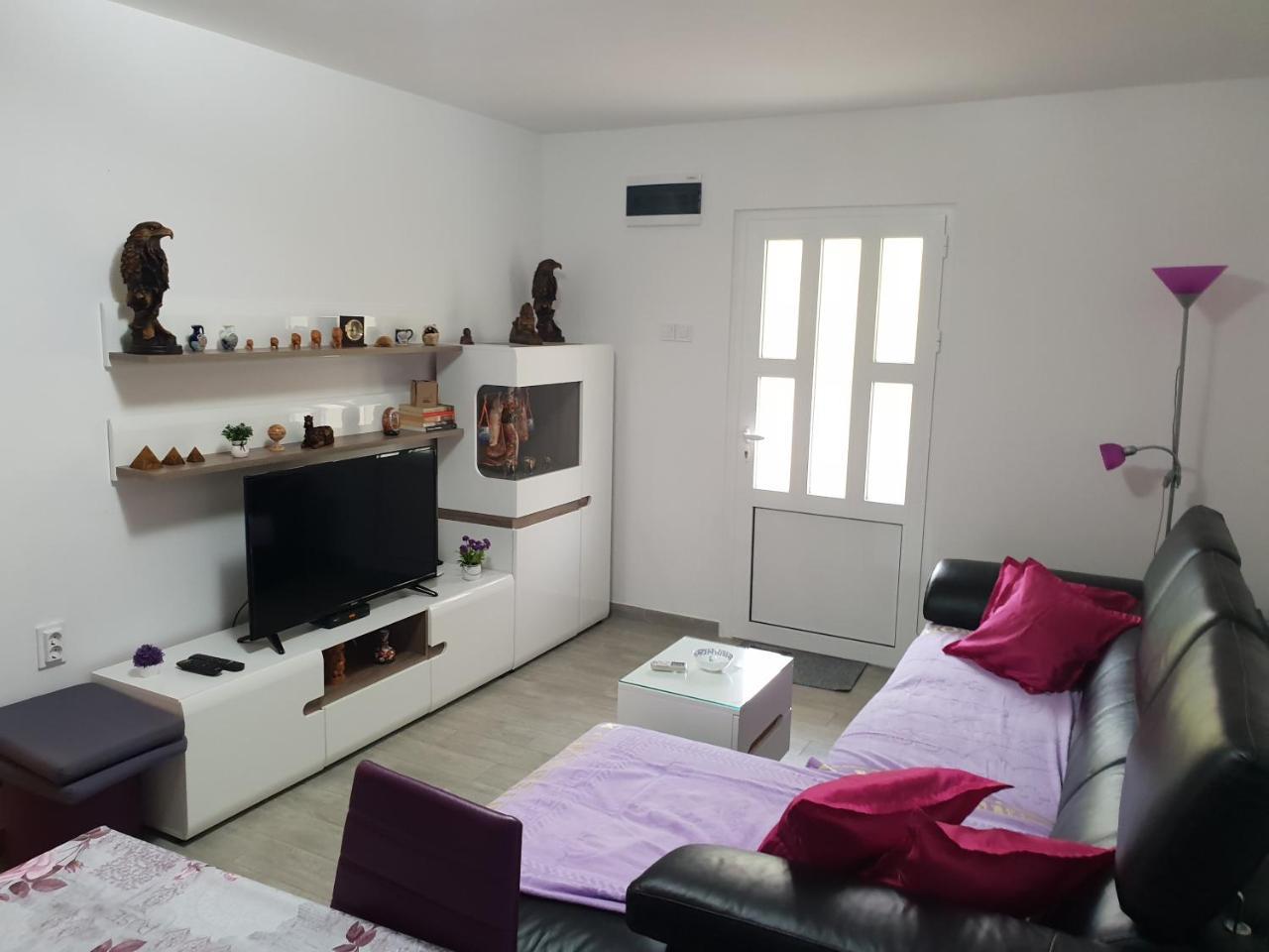 Badza Apartment Kotor Luaran gambar